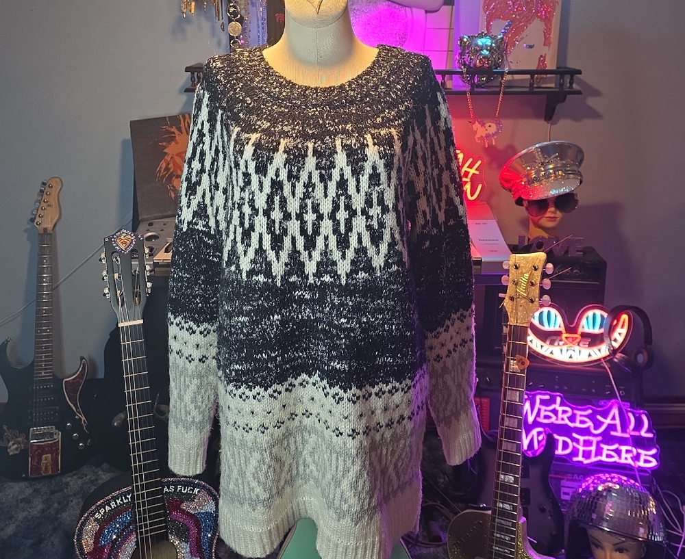 Merona Black and White Patterned Sweater